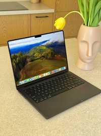 Laptop MacBook Pro 14  " Apple M3 8GB /512 GB Gwiezdna czerń używany