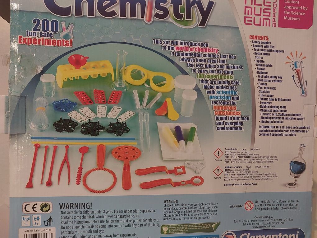 Moje Laboratorium chemiczne Clementoni 200 eksperymentow