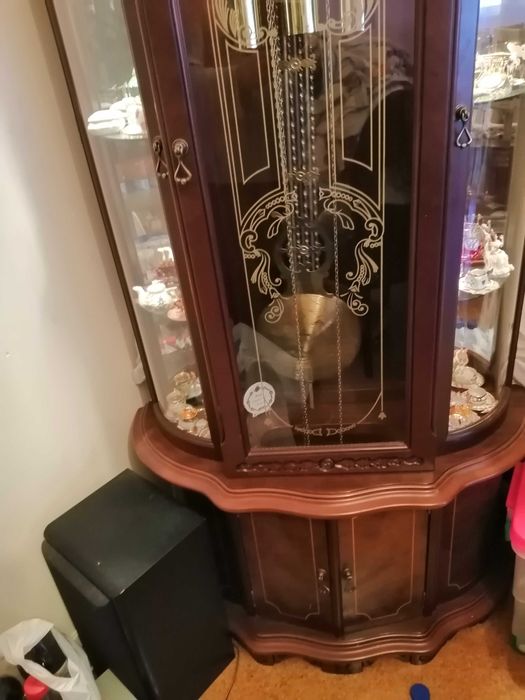 Antigo Relogio De Sala Em Cerejeira Todo Trabalhado