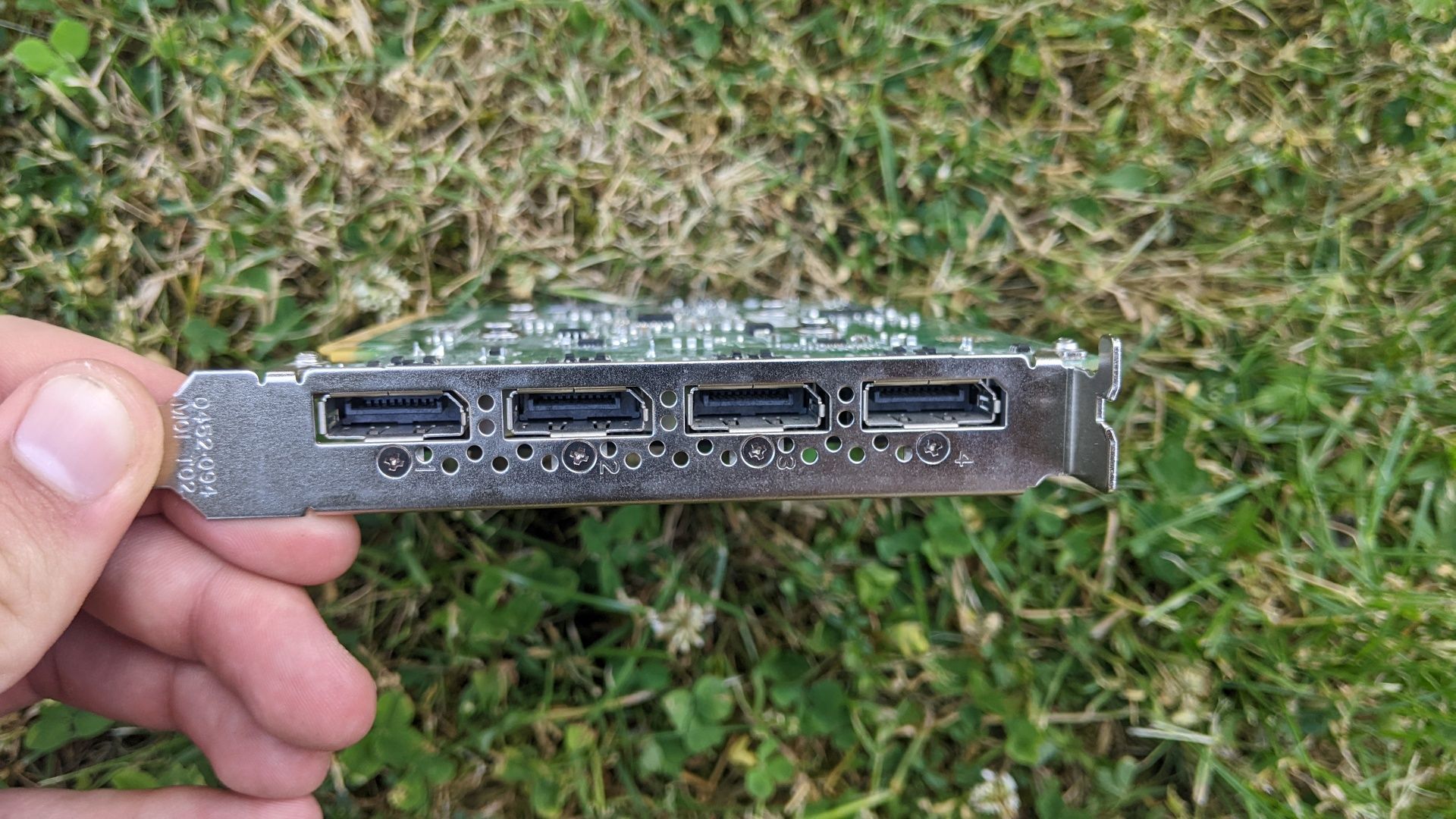 Відеокарта nvidia quadro-m2000