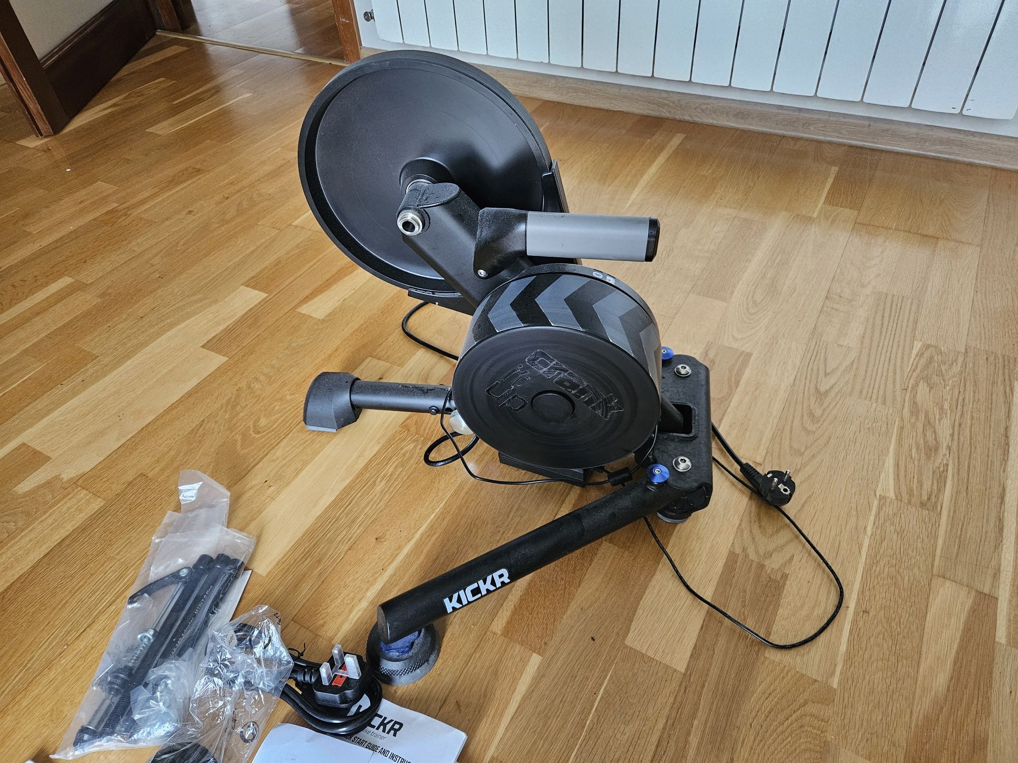 Trenażer Wahoo Kickr V5