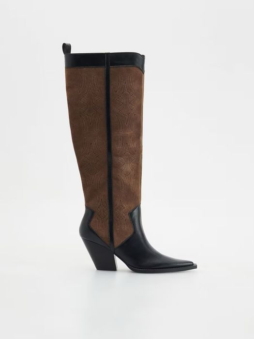 Шкіряні чоботи у ковбойському стилі