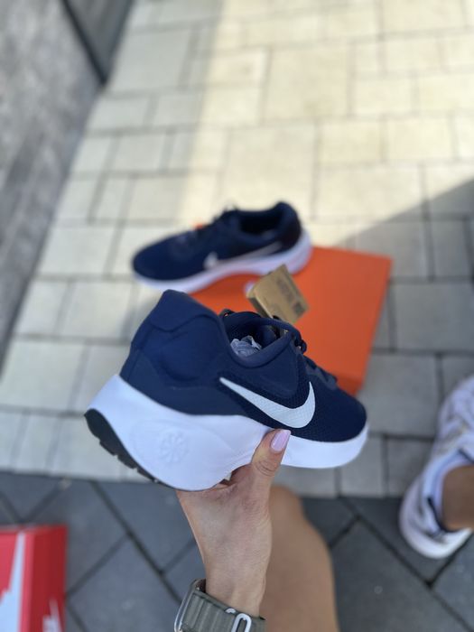 Чоловічі оригінальні кросівки Nike revolution 7 FB2207 400
