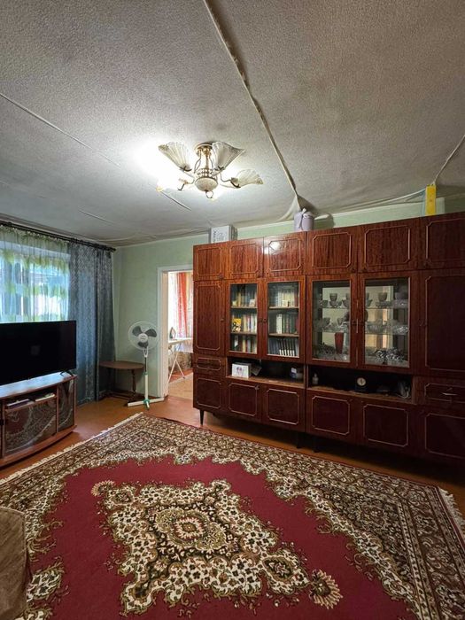 Продам 2 кім.кв. в районі пр. Івана Мазепи