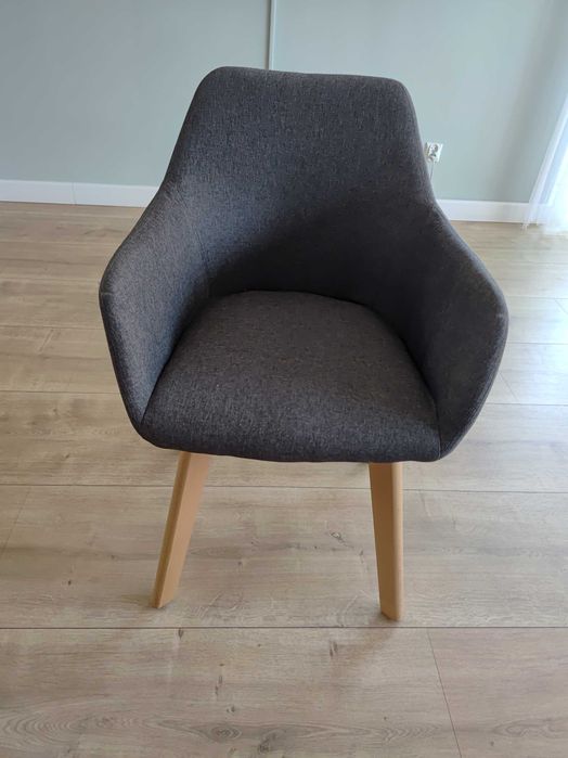 Krzesla tapicerowane