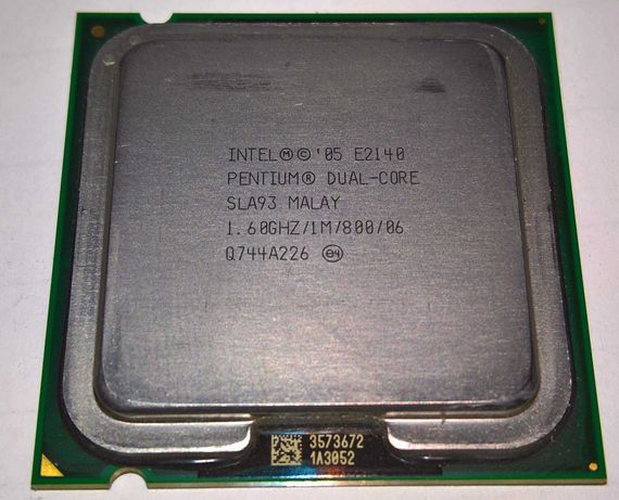 Dwa procesory Intel Pentium Dual-Core E2140 SLA93