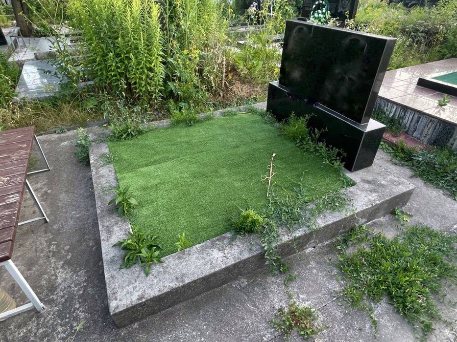 Прибирання могил уборка могил Недорого