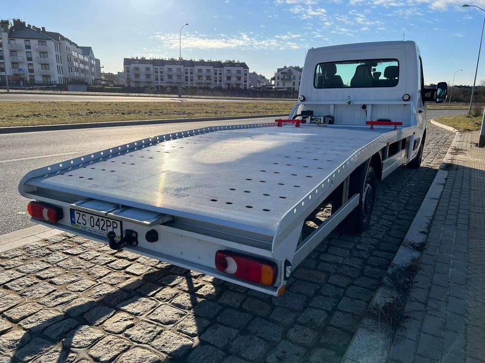 Laweta Renault Master Nowa wynajem wypożyczalnia