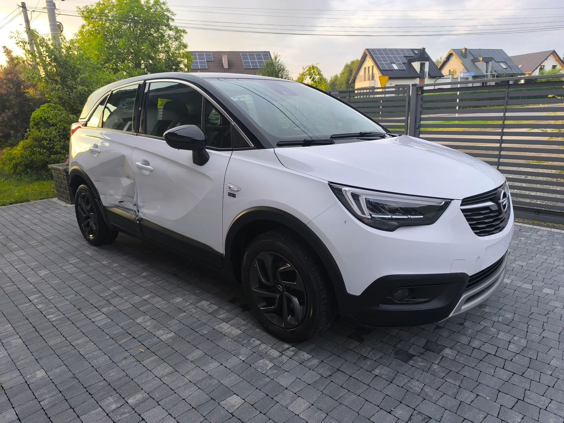 Opel Crossland X 1,2 benzyna 110 KM klima led tempomat kamera