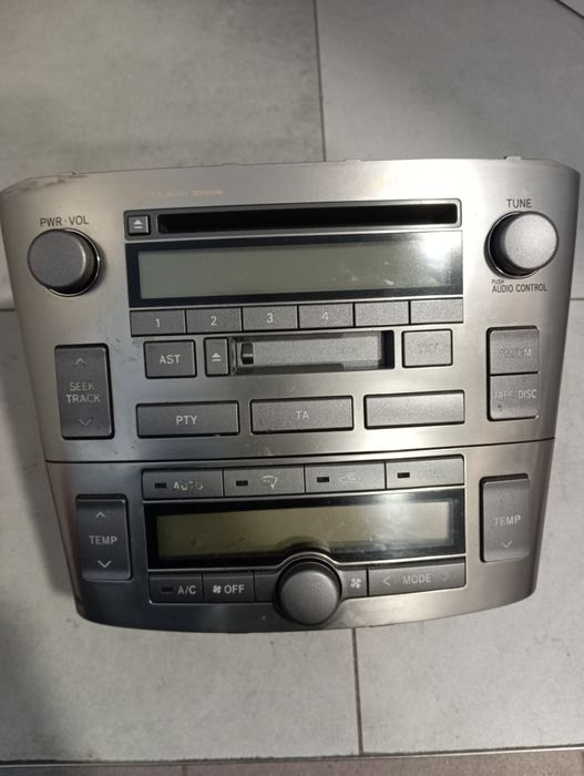Radio Toyota Avensis T25 + panel klimatyzacji (sprawny)