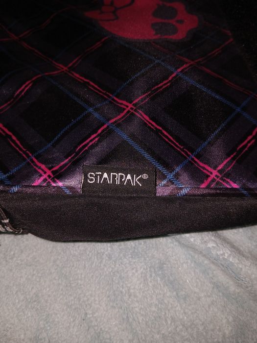 Продам крутую сумку эмо Monster High