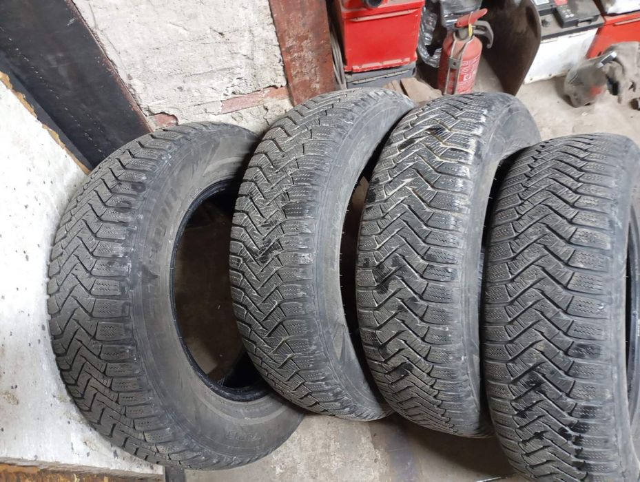 Шини зимові/Laufenn r13 175/70 2020 рік