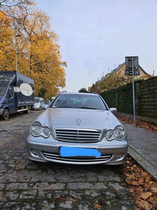 Sprzedam samochód osobowy marki Mercedes-Benz C 220 CDI