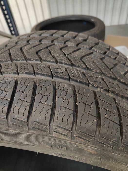 Pirelli Sottozero 3 315/30R21.