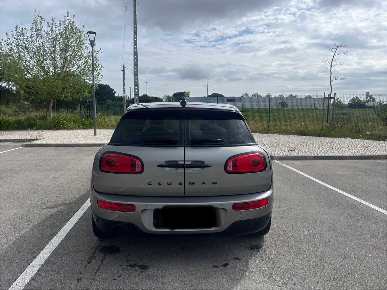 Mini Clubman One D  - Estilo, Espaço e Economia