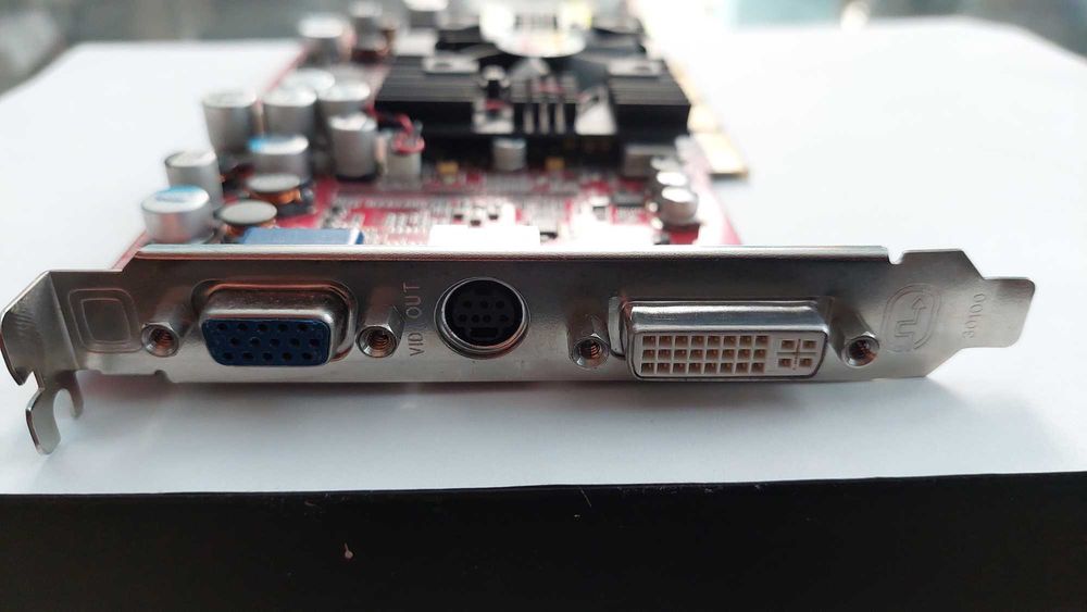 Karta graficzna Radeon 9500, 128MB – klasyk dla kolekcjonera!