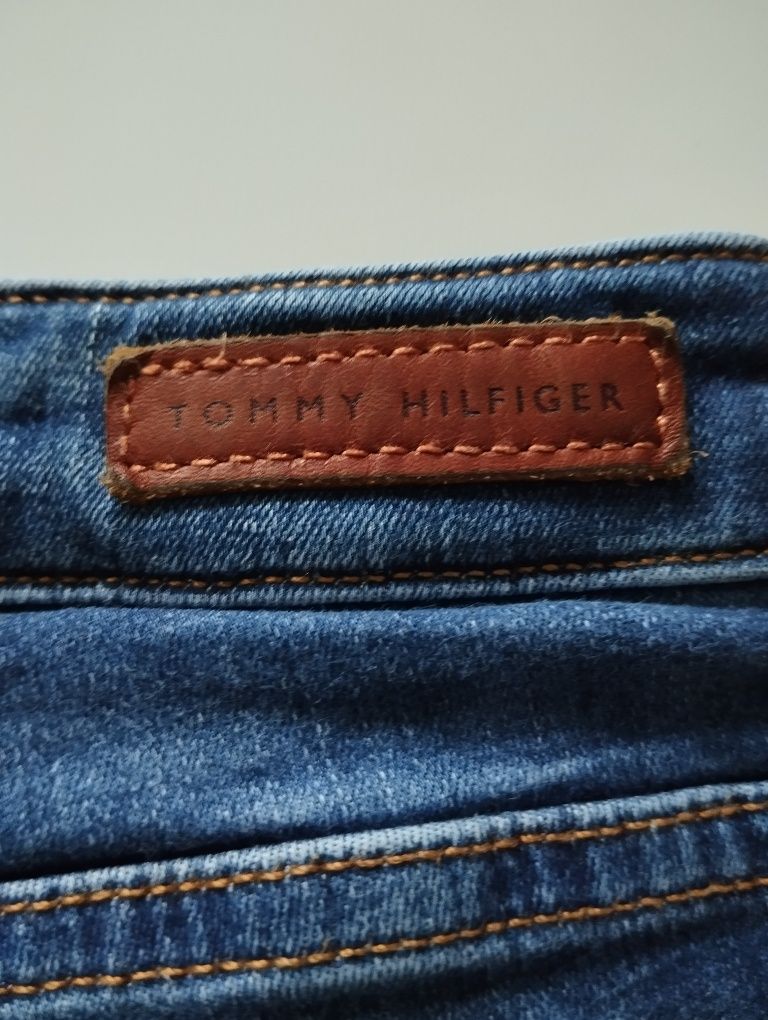 Spodnie damskie Tommy Hilfiger