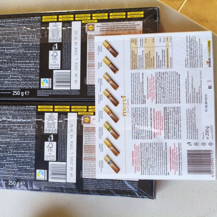 Czekoladki praliny nadziewane ptasie mleczko Raffaello merci+dodatek