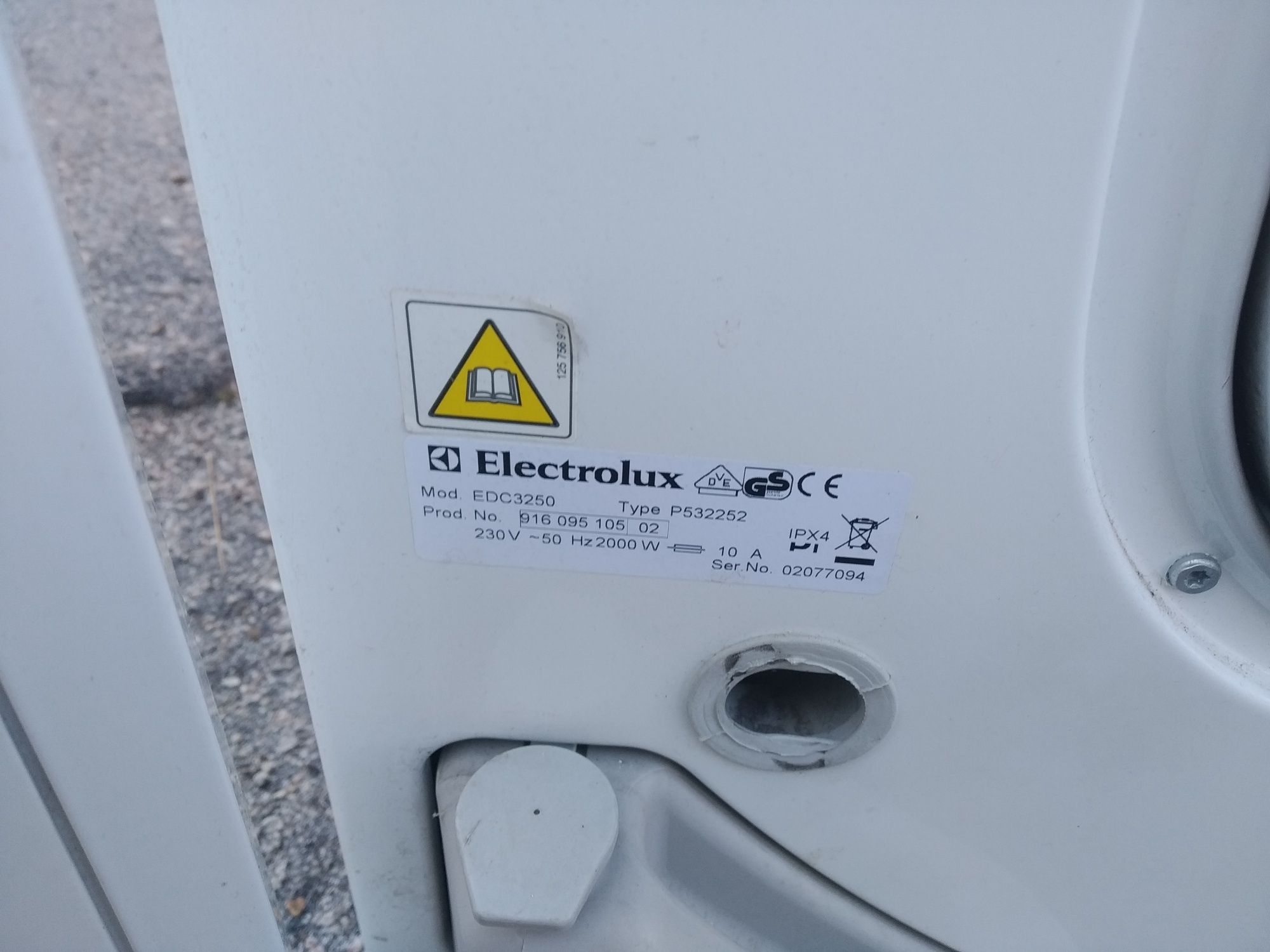 Сушильна машина Electrolux EDC 3250