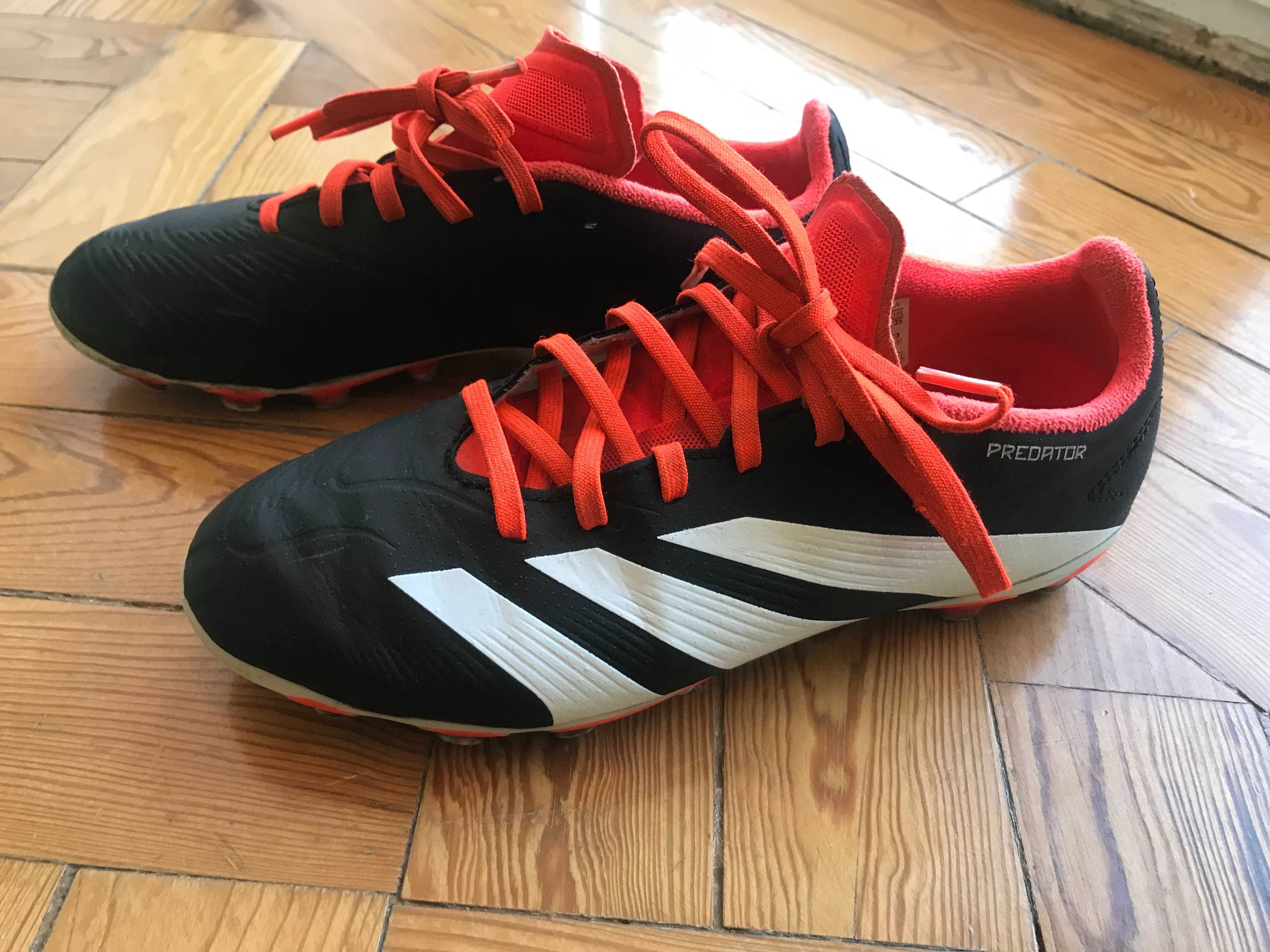 Chuteiras Adidas com pitons (Piso firme) 38