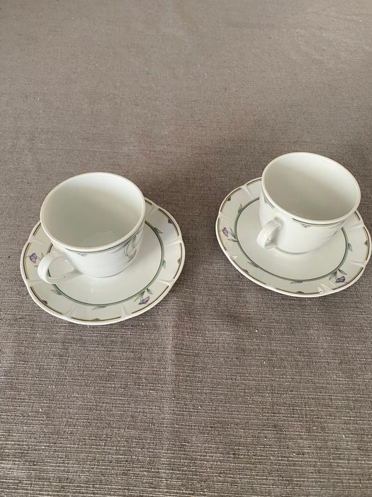 Dwie filiżanki porcelana