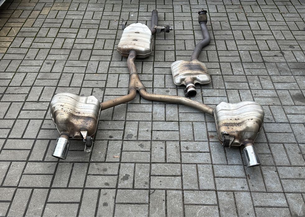 AUDI A4 B8 A5 8T 2.0TFSI wydech końcowy tłumik końcówki Sline podwójny