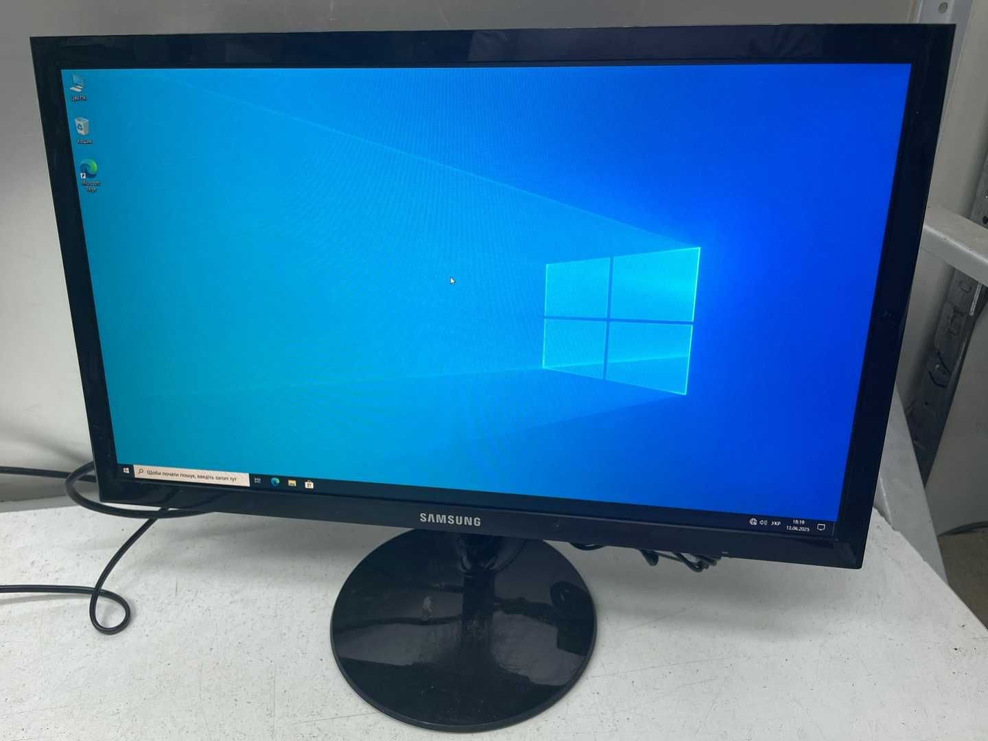Монитор LED 18.5" Philips 193V3 VGA DVI широкоформатный