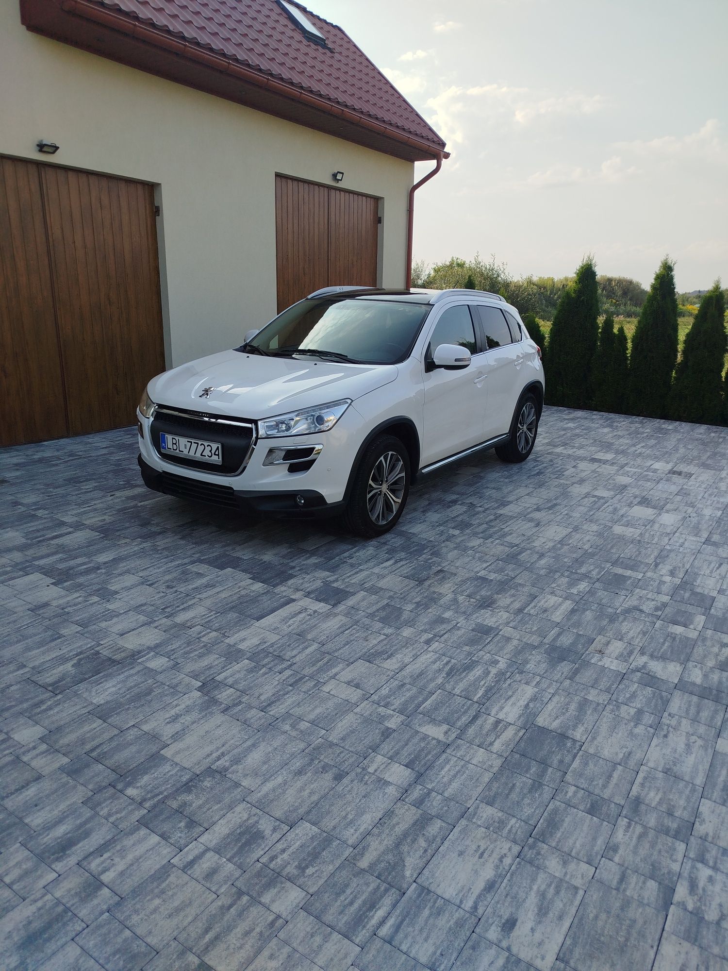 Peugeot 4008 1,8 HDi 4x4