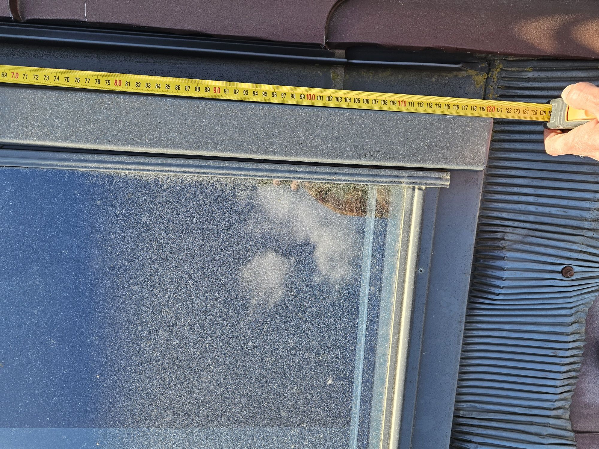 Okno dachowe VELUX drewniane i PCV