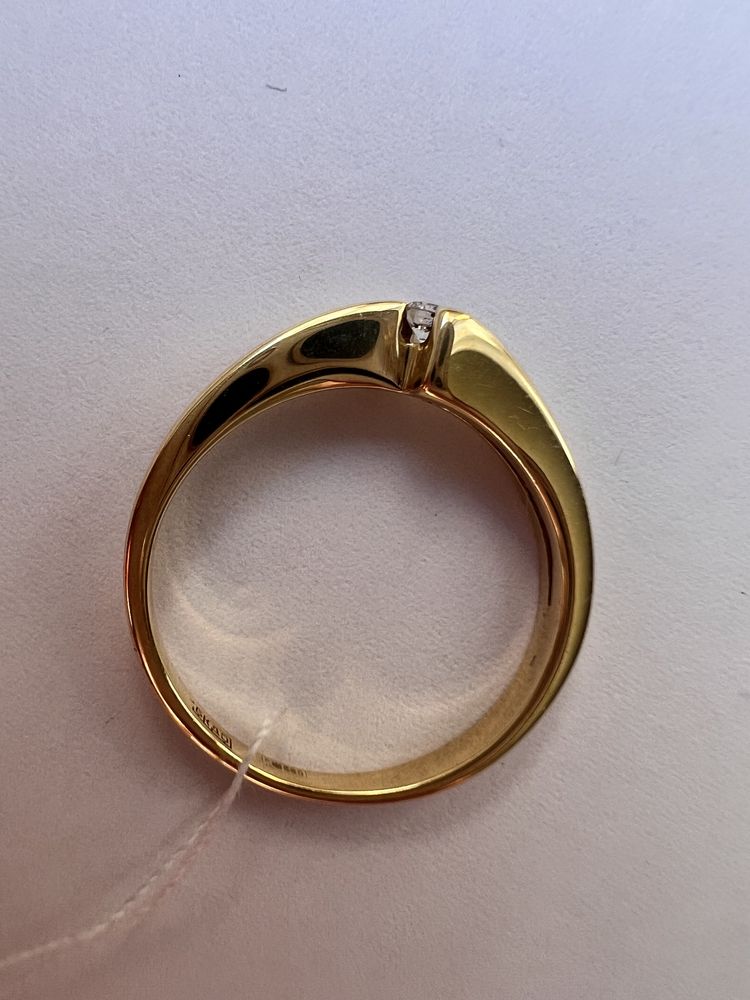 Стильное золотое кольцо с бриллиантом желтое золото 585 проба