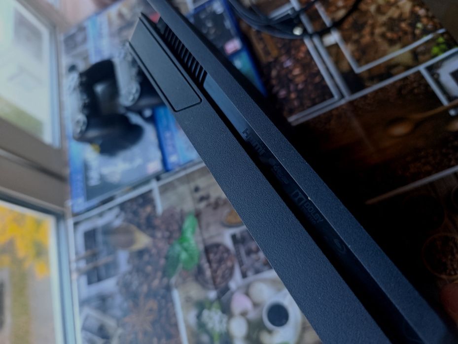 Продам Sony PlayStation 4 Slim 500gb