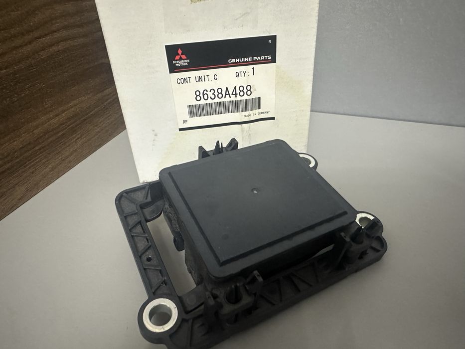 Дістронік Mitsubishi Outlander 2021 2022 2023 2024