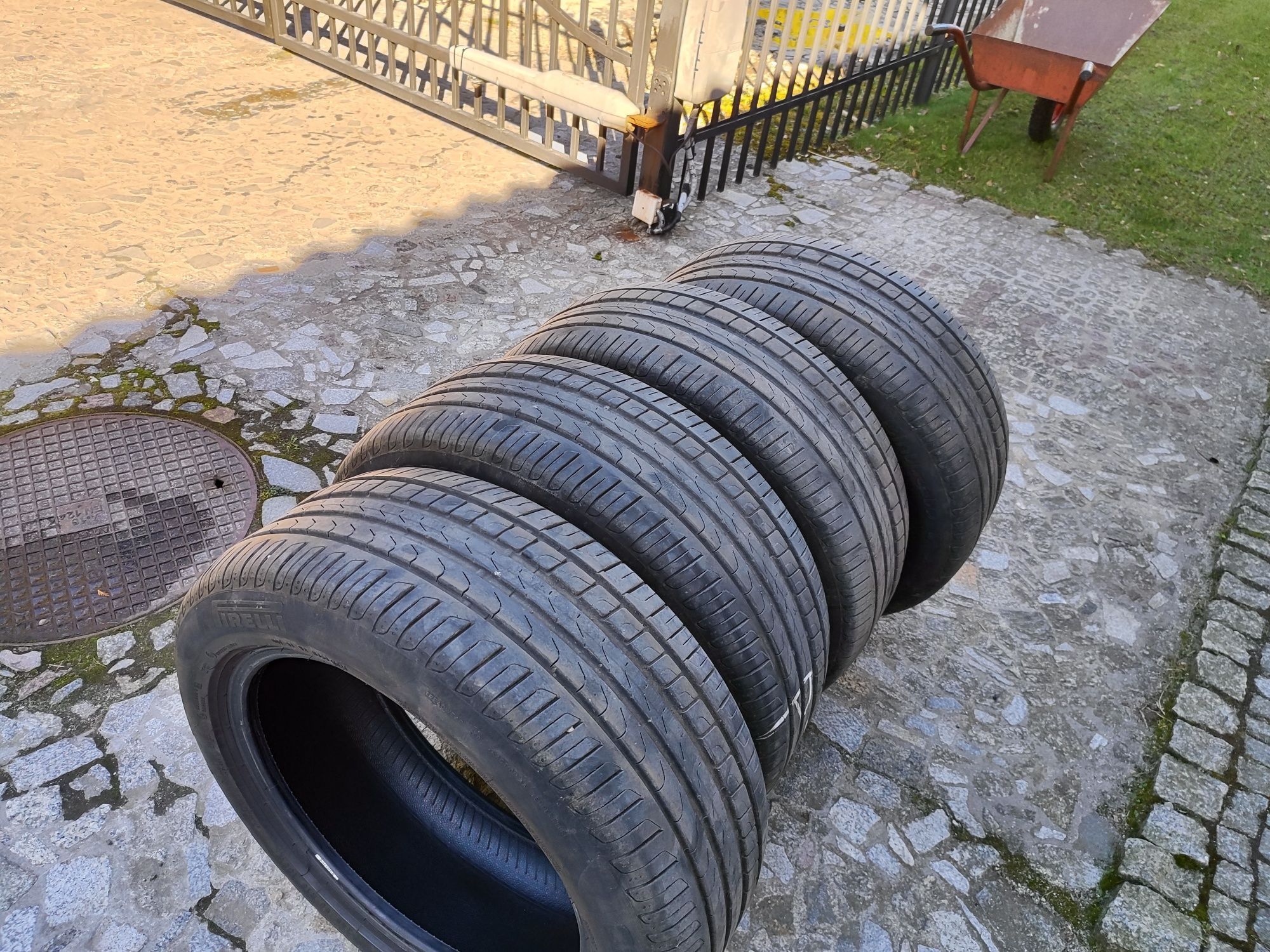 Opony Pirelli Cinturato P7 245/50 r18