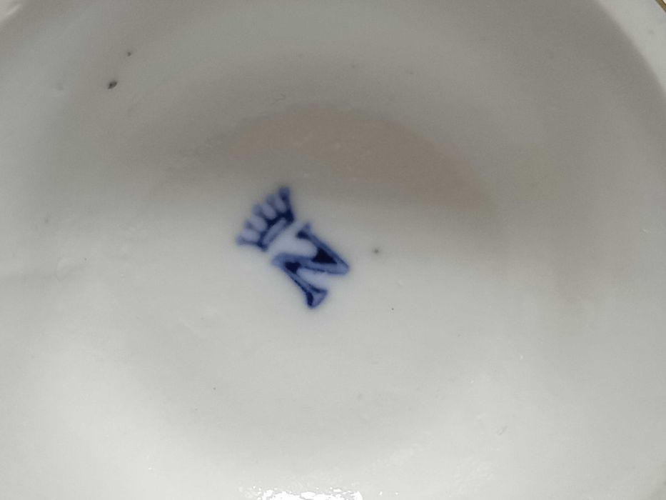 Muza, alegoria, złocona figurka Volkstedt. przed 1936 r.