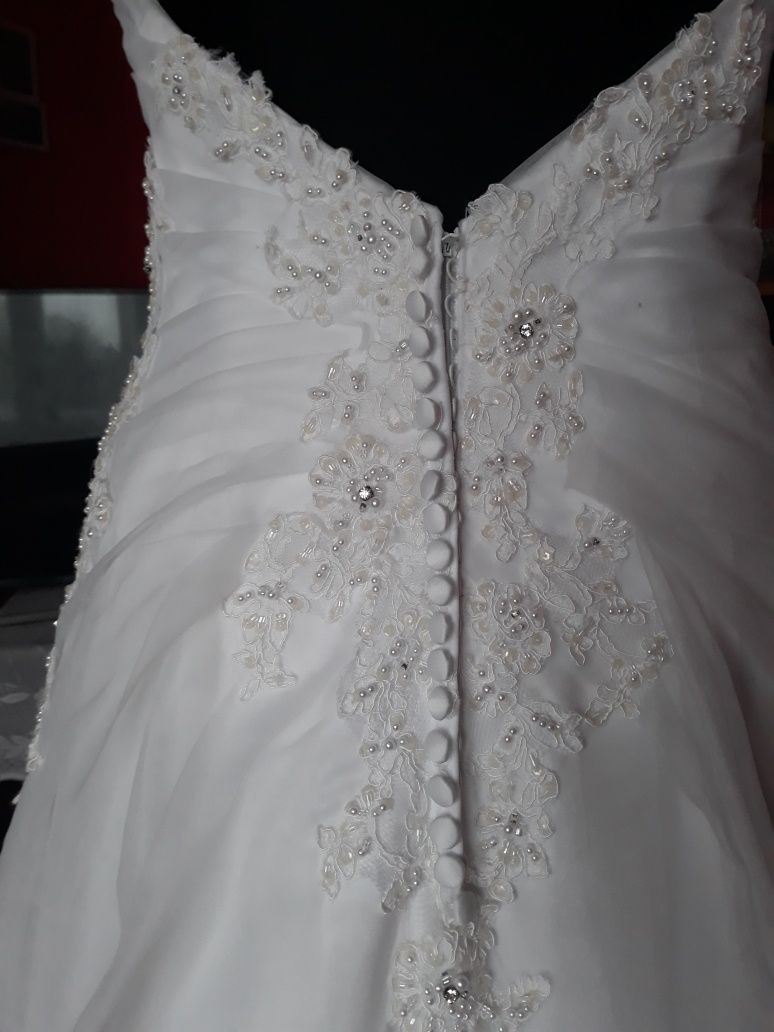 Suknia ślubna biała, koraliki