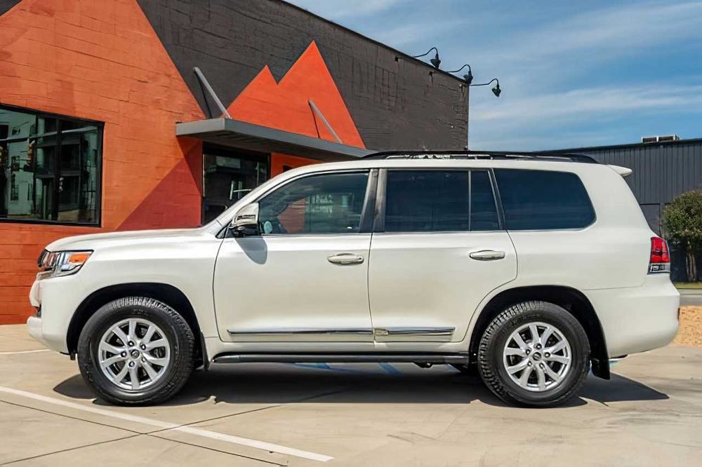 Toyota Land Cruiser      2019