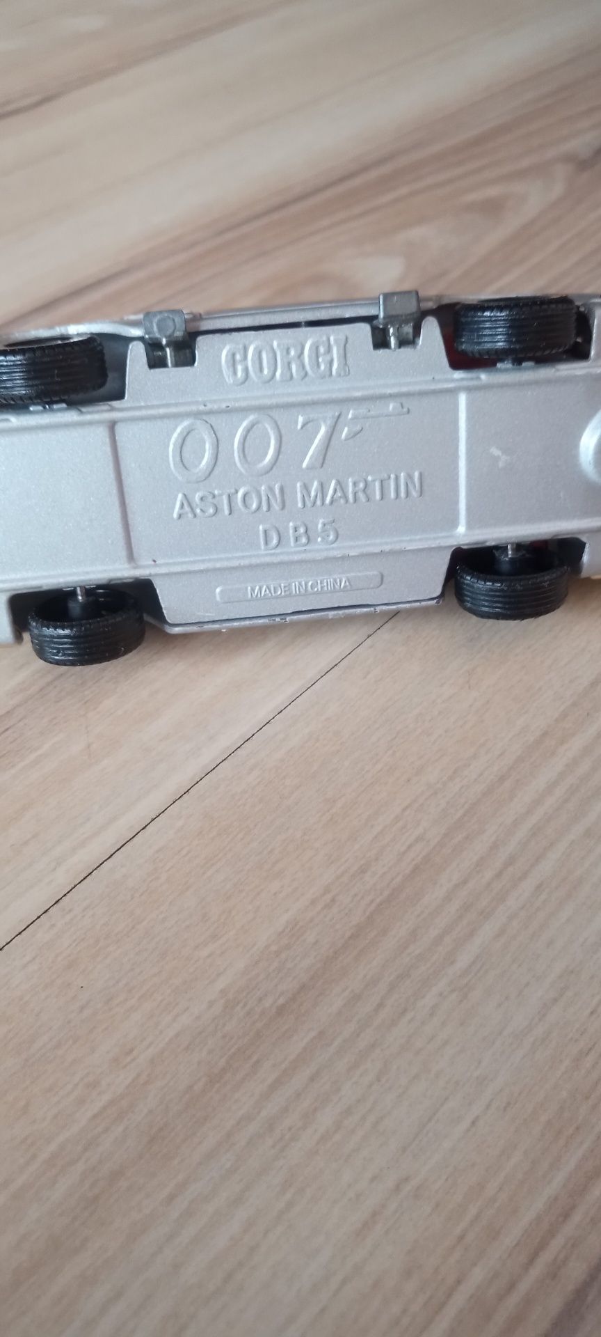 Corgi 007 Aston Martin DB 5 samochód