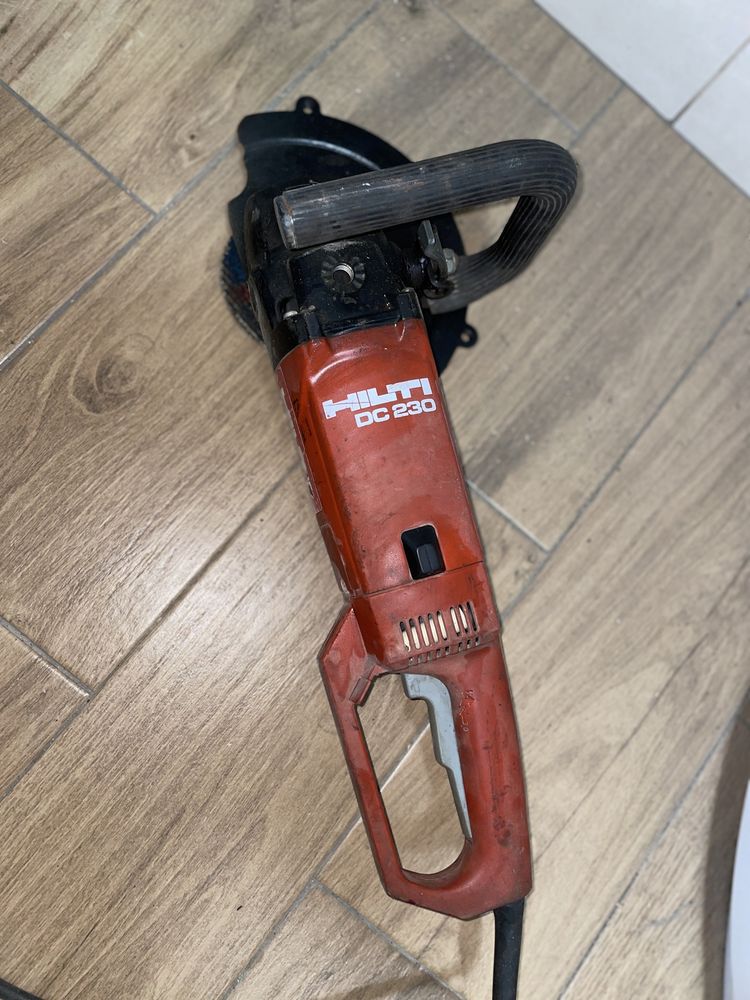 Szlifierka hilti dc230