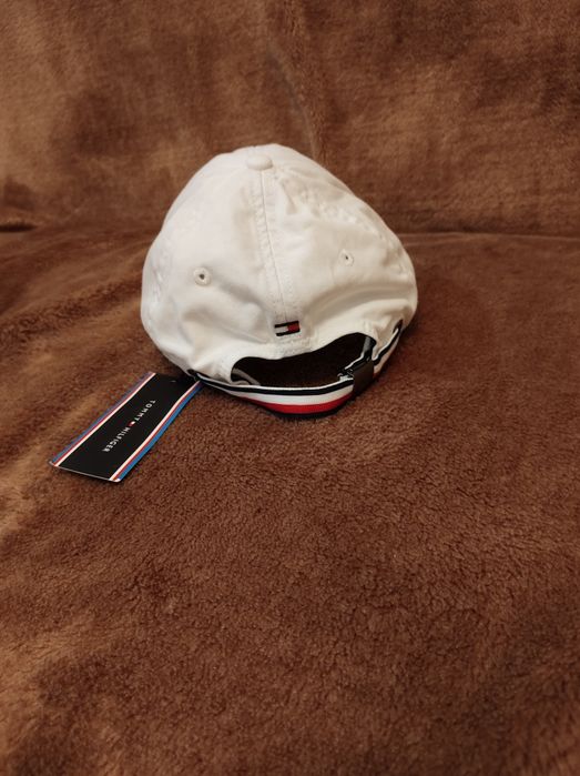 Czapka TOMMY HILFIGER - niespotykany wzór , nowa.