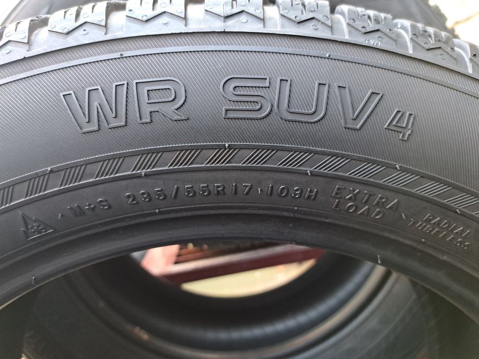 4 Opony zimowe 235/55 R17 NOKIAN Montaż i wyważanie Gratis!