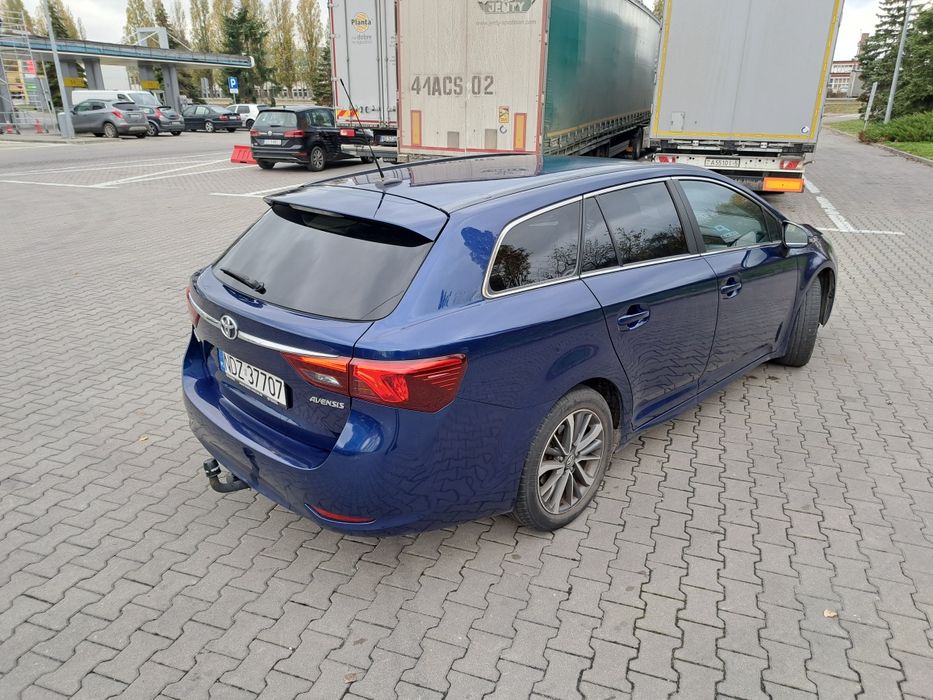 Toyota Avensis 2.0 D4D 143 KM, 2015