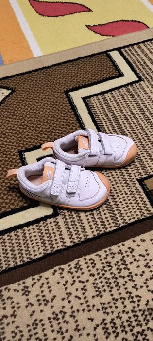 Buty Nike 25 dla dziewczynki