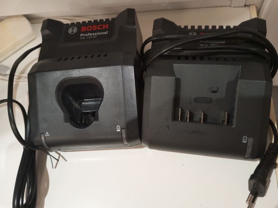 Зарядний пристрій Bosch GAL 12V-40 и 18v 2ah