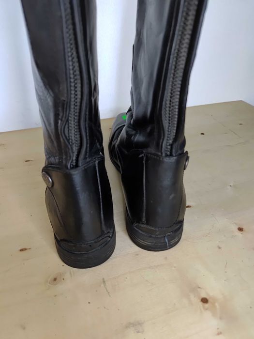 276.40. Oficerki Steeds Brasilia, roz: 40 Slim, łyd: 33cm, wys: 46,5cm