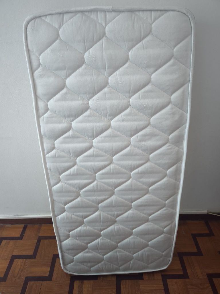 Colchão de bebê berço