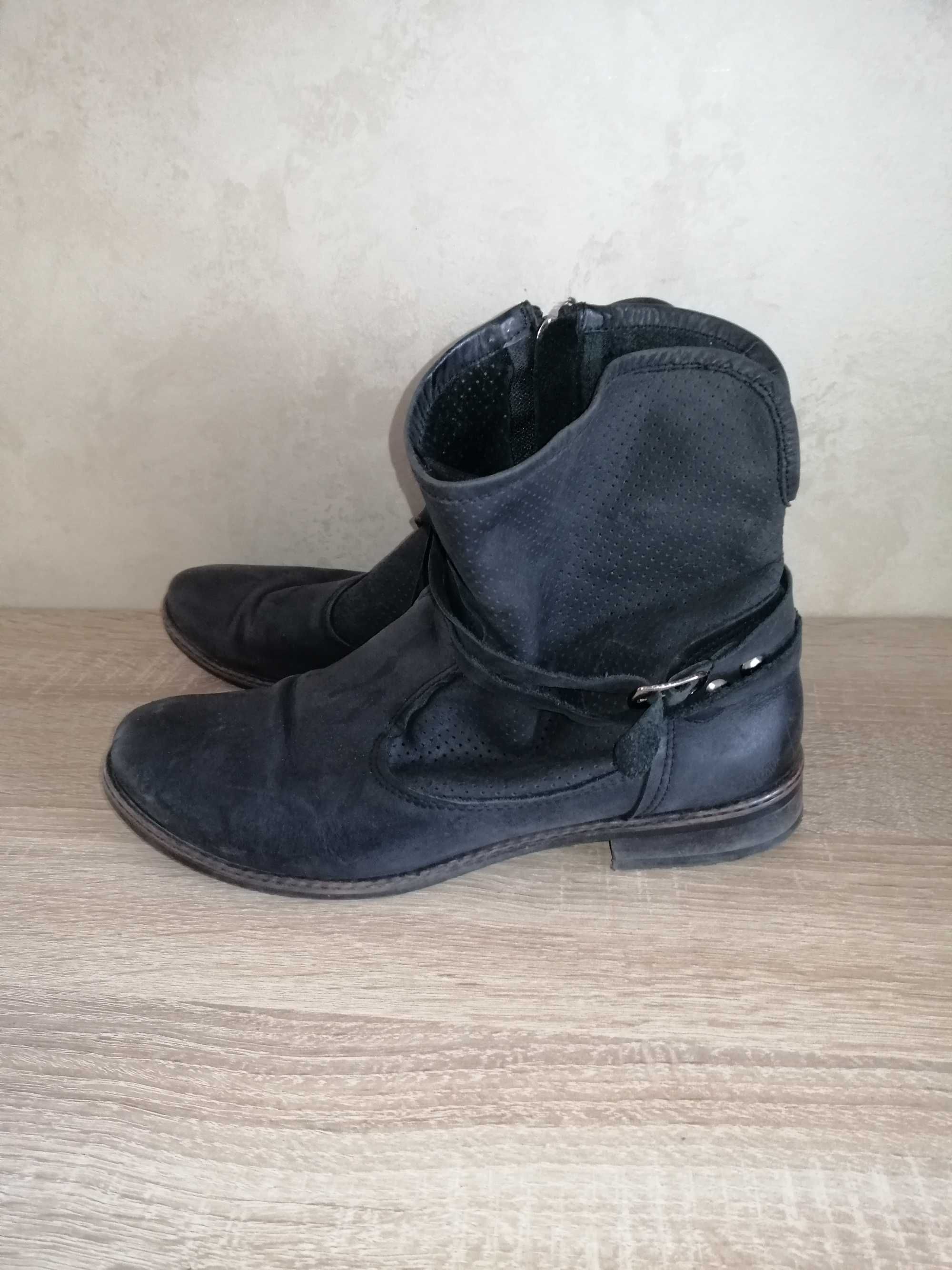 Czarne Buty na Okres Przejściowy, Rozm. 40