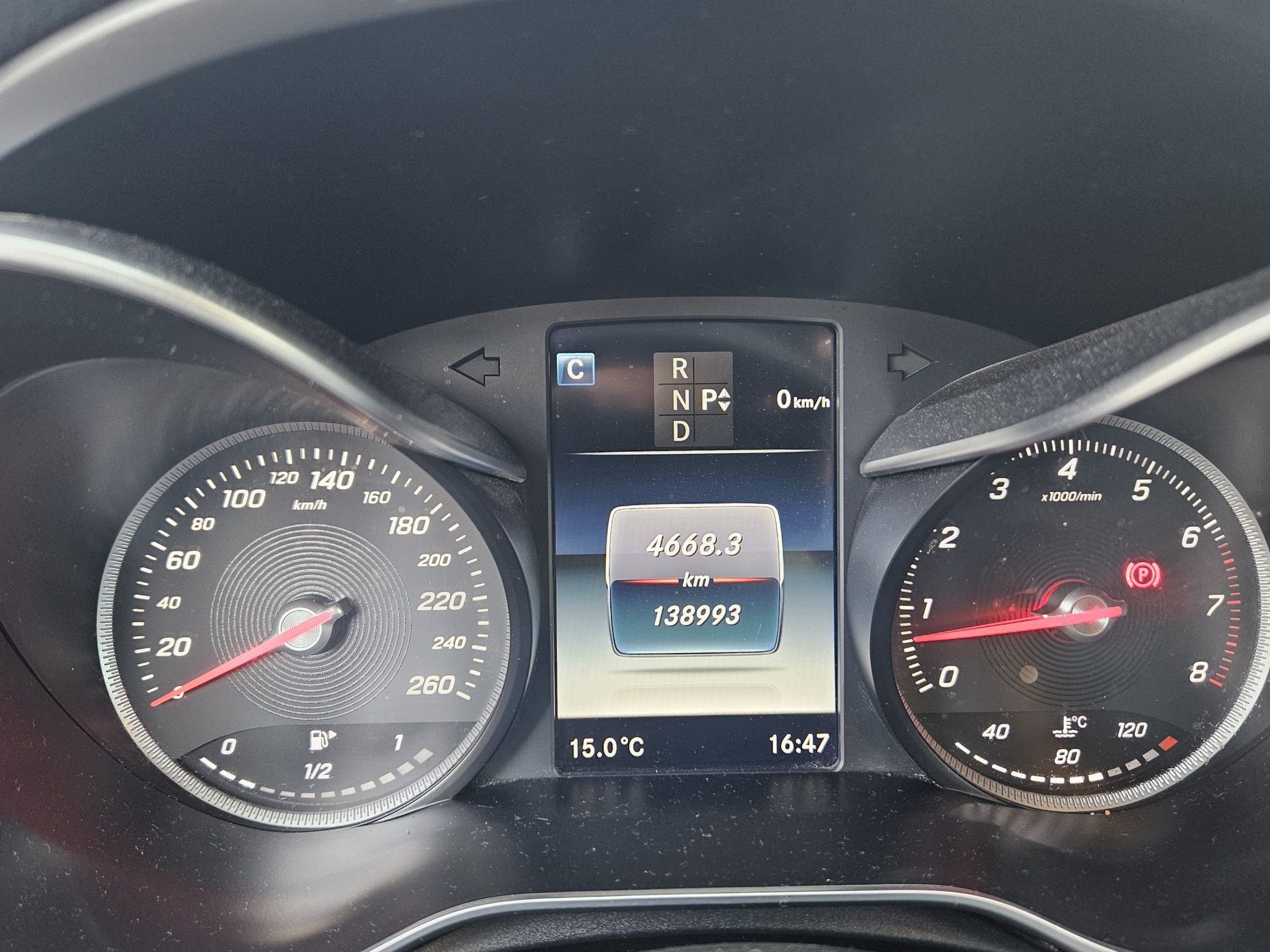 Mercedes-Benz c-klasa C300 245km