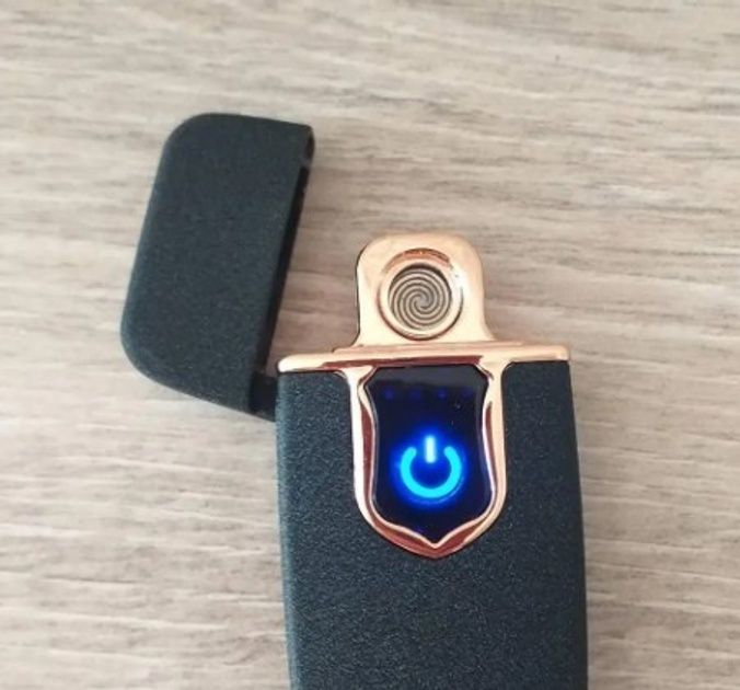 Удобная и стильная USB-зажигалка в классическом дизайне. Изделие изгот