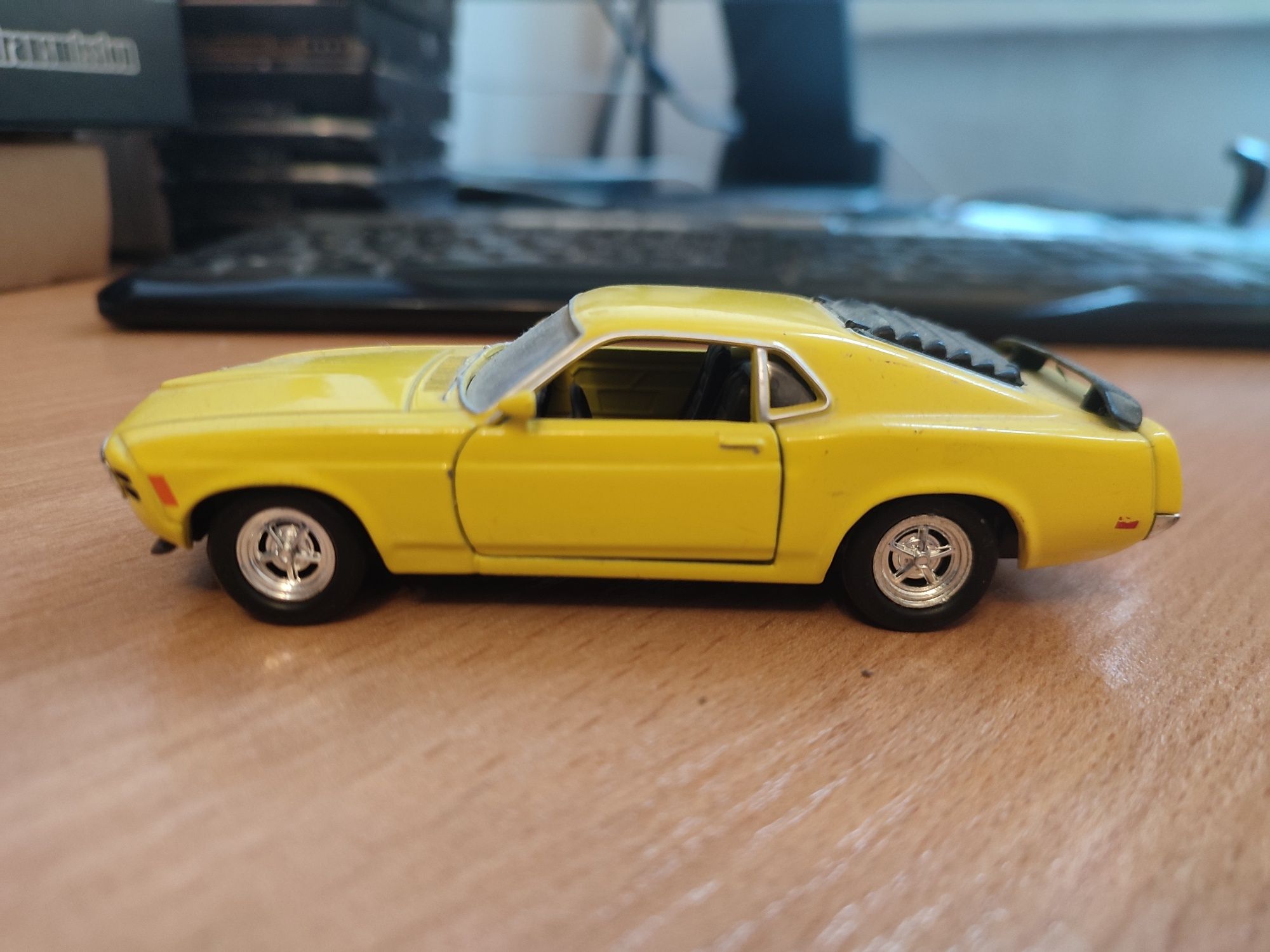 Ford Mustang 1970 Welly 1:32