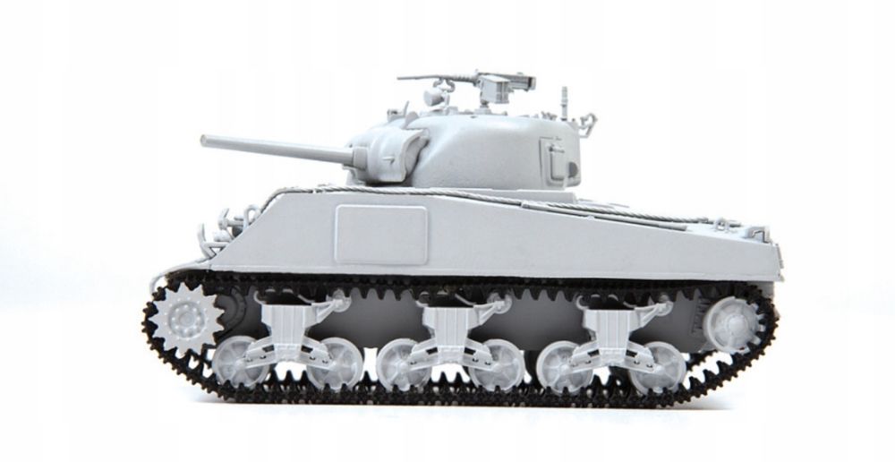 Zvezda 5063 model do sklejenia 1/72 czołg M4A2 Sherman